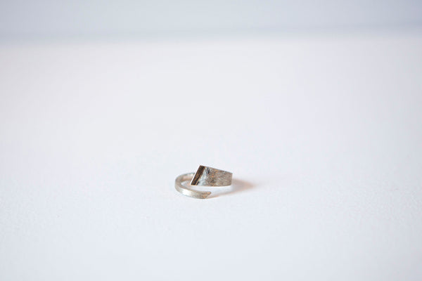 Seán Sugrue Goldsmith - Silver and Gold on both end -  open Ring